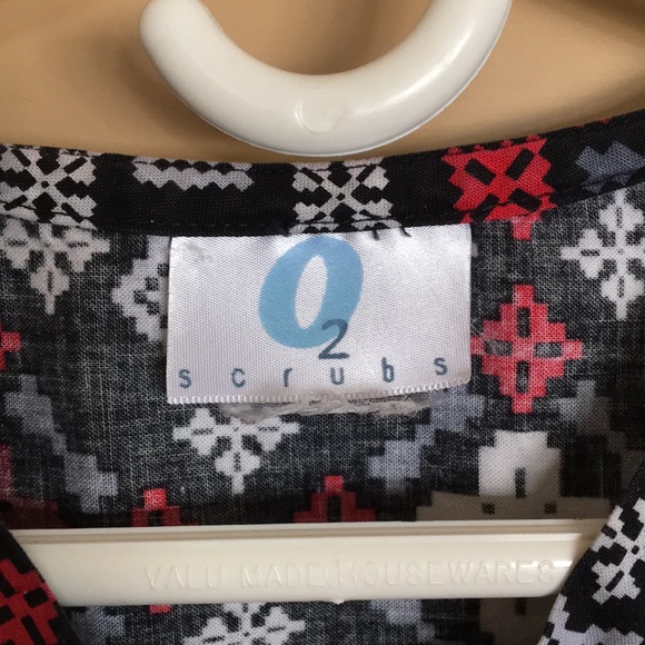 Scrub Top - Picture 3 of 3